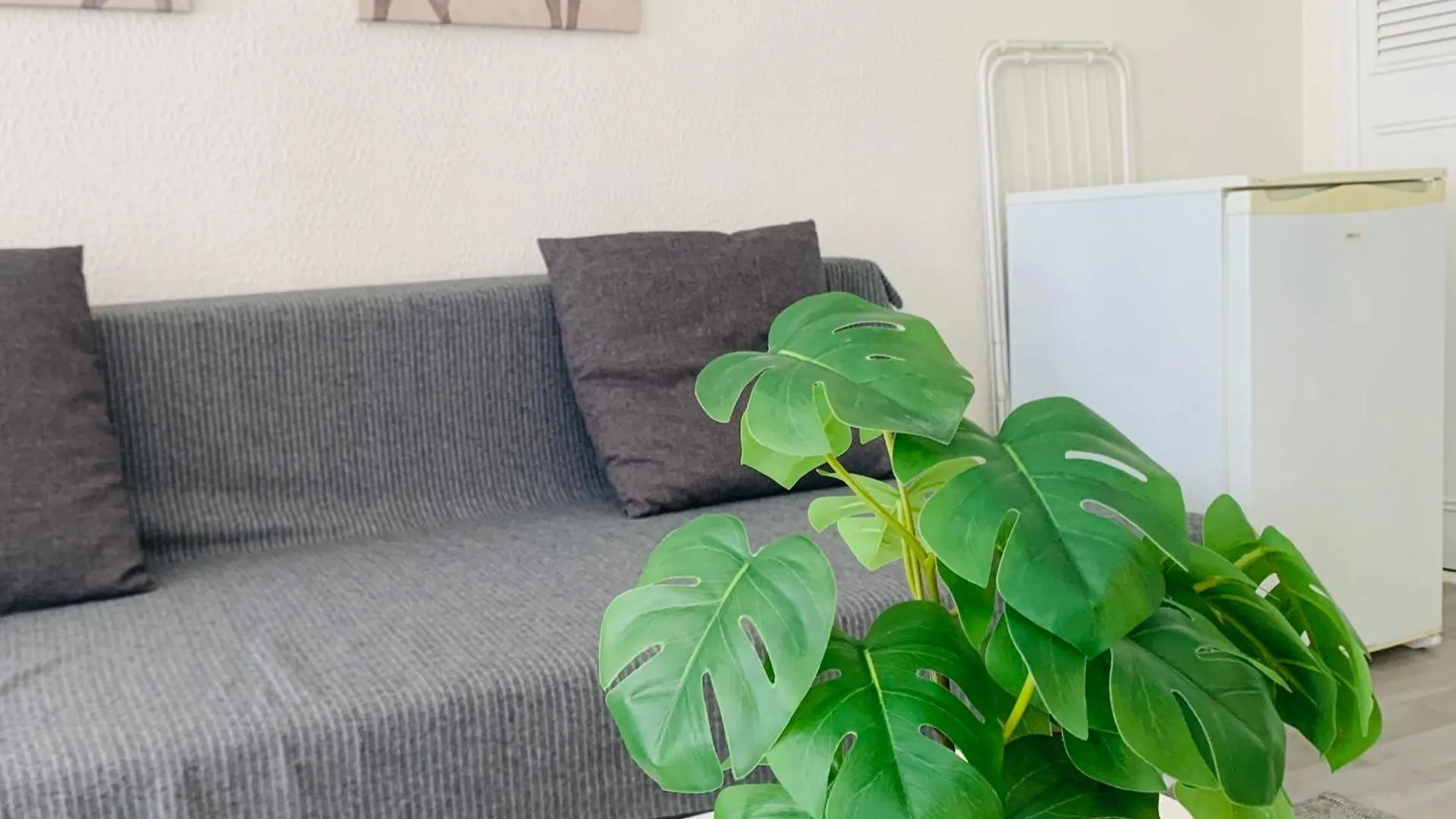 Studio Acces Direct A La Gare Marseille Apartment